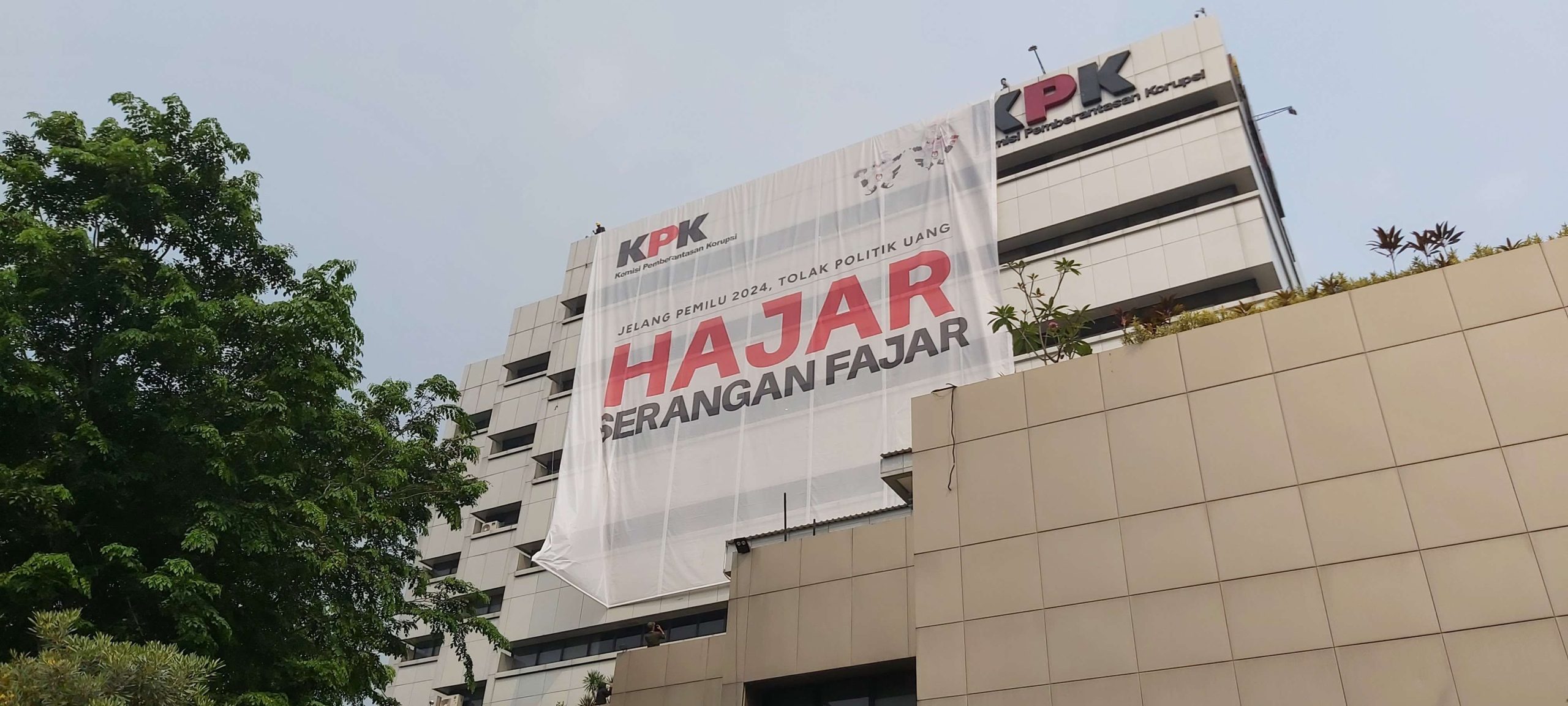 Hajar Serangan Fajar